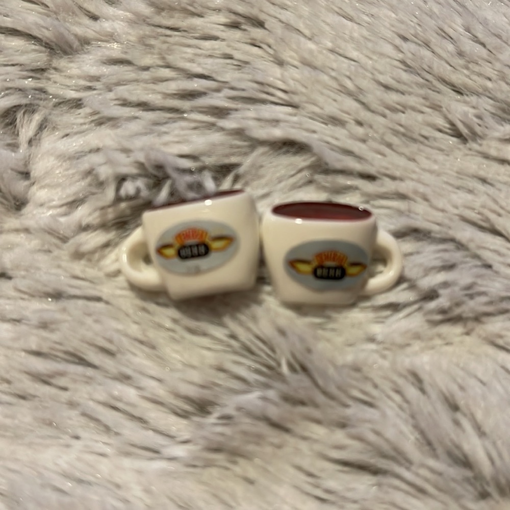 Friends Mini Bundle 🎉 - Picture 2 of 3